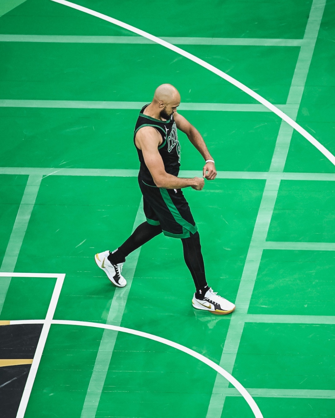 波士顿凯尔特人发布备战花絮；转会期远射贴柱；德国杯任务艰巨；球队文化再被提及的简单介绍